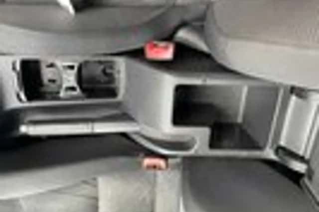 Volkswagen Golf (2009) thumbnail 12