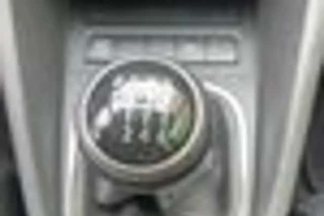 Volkswagen Golf (2009) thumbnail 15
