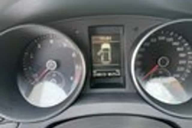 Volkswagen Golf (2009) thumbnail 18
