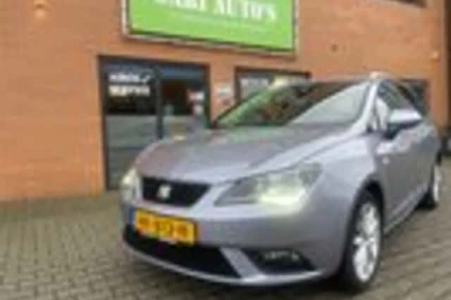 SEAT Ibiza (2015) thumbnail 1