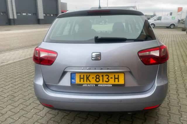 SEAT Ibiza (2015) thumbnail 5