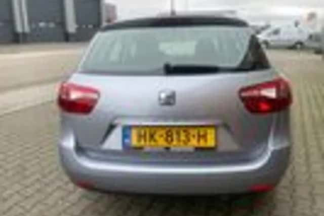 SEAT Ibiza (2015) thumbnail 5