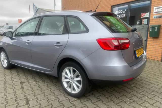 SEAT Ibiza (2015) thumbnail 6
