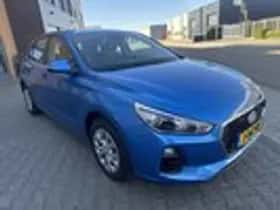Hyundai i30 (2018) thumbnail 3