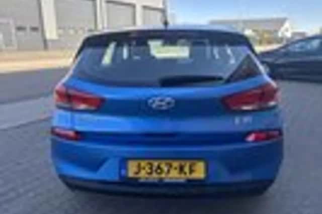 Hyundai i30 (2018) thumbnail 5