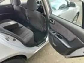 Kia Magentis thumbnail 11