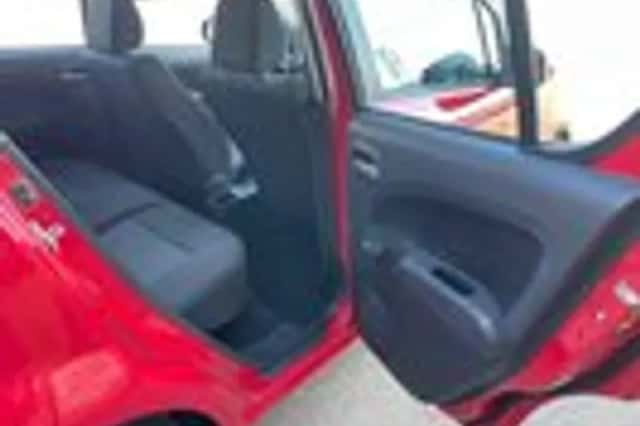 Suzuki Splash (2010) thumbnail 10