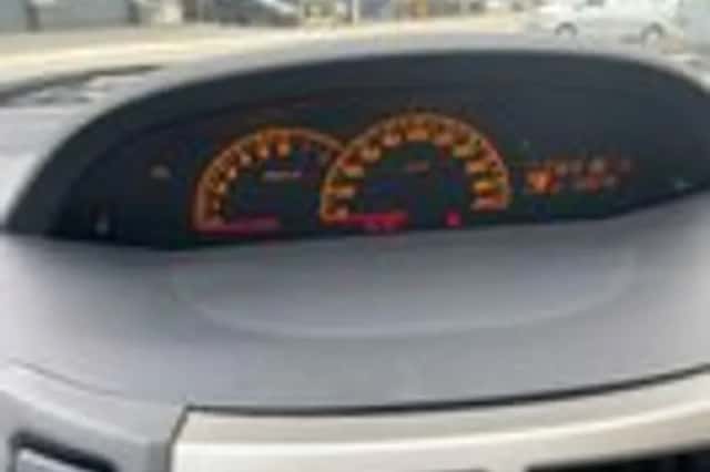 Toyota Yaris (2010) thumbnail 14