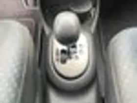 Toyota Yaris (2010) thumbnail 17