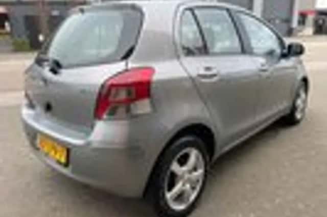 Toyota Yaris (2010) thumbnail 5
