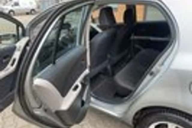 Toyota Yaris (2010) thumbnail 9