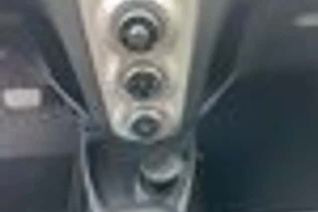 Toyota Yaris (2007) thumbnail 12