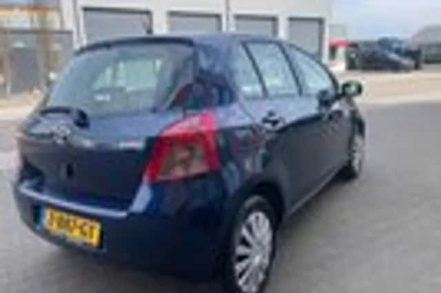 Toyota Yaris (2007) thumbnail 3