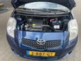 Toyota Yaris thumbnail 6