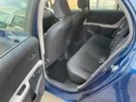 Toyota Yaris thumbnail 9