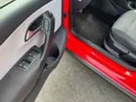 Volkswagen Polo (2010) thumbnail 11