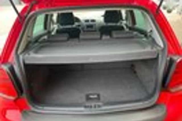 Volkswagen Polo (2010) thumbnail 12