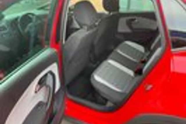 Volkswagen Polo (2010) thumbnail 8
