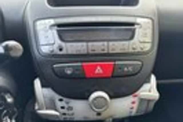 Peugeot 107 (2013) thumbnail 13