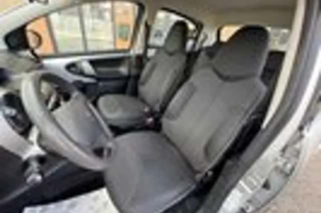 Peugeot 107 (2013) thumbnail 8