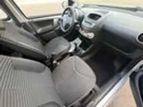 Peugeot 107 (2013) thumbnail 9