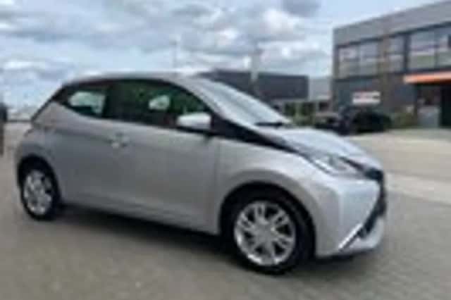 Toyota Aygo (2015) thumbnail 3