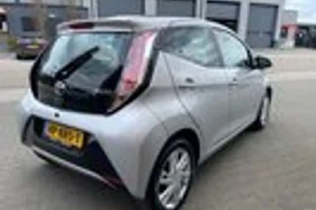 Toyota Aygo (2015) thumbnail 4