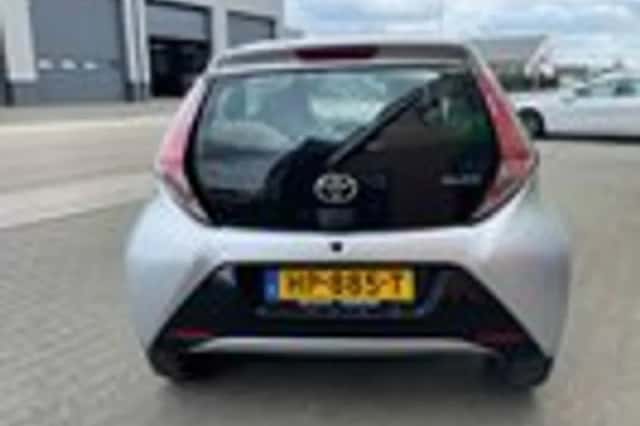 Toyota Aygo (2015) thumbnail 5