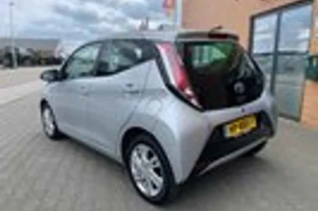 Toyota Aygo (2015) thumbnail 6