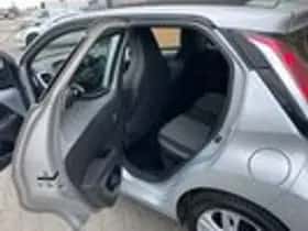 Toyota Aygo thumbnail 8