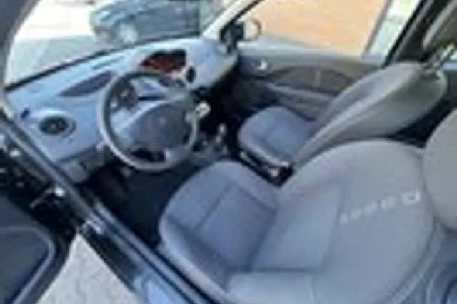 Renault Twingo (2011) thumbnail 9