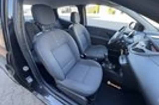 Renault Twingo (2011) thumbnail 10