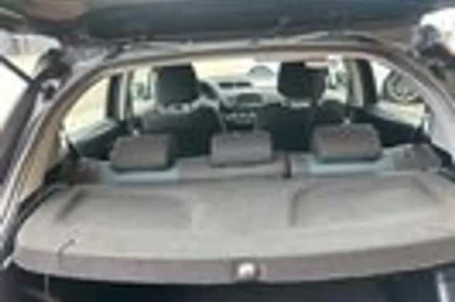 Toyota Yaris (2013) thumbnail 11