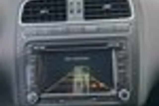 Volkswagen Polo (2010) thumbnail 16