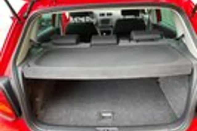 Volkswagen Polo (2010) thumbnail 10