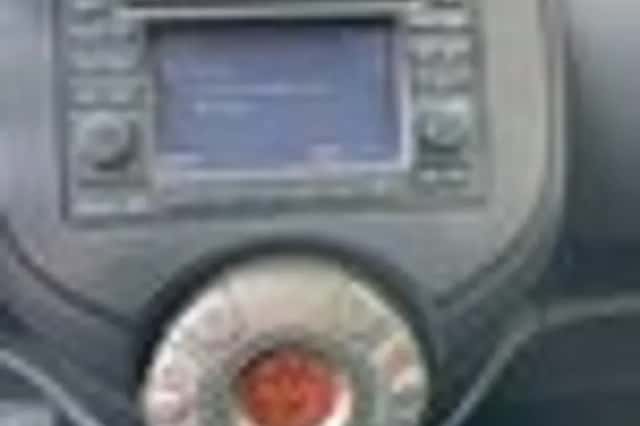 Nissan Micra (2011) thumbnail 15