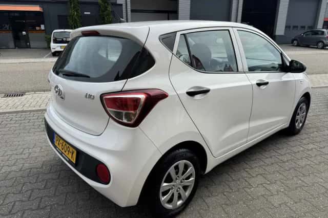 Hyundai i10 (2017) thumbnail 4