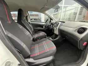 Peugeot 108 (2014) thumbnail 30