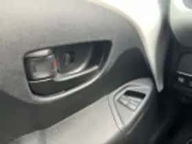 Peugeot 108 (2014) thumbnail 75