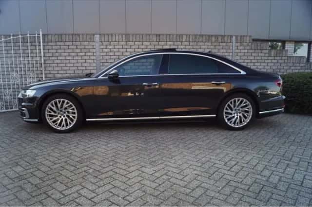 Audi A8 (2019) thumbnail 3