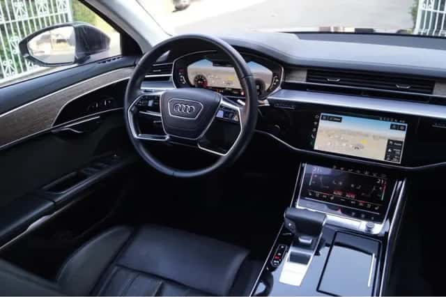 Audi A8 (2019) thumbnail 4