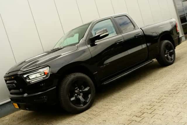 Dodge Ram (2019) thumbnail 4