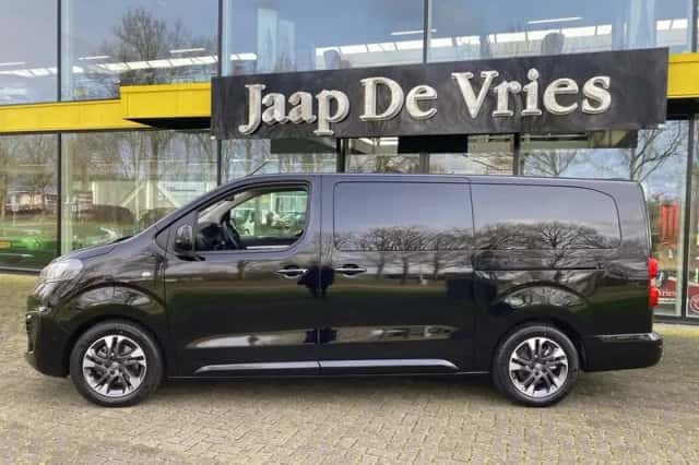 Opel Zafira (2020) thumbnail 3