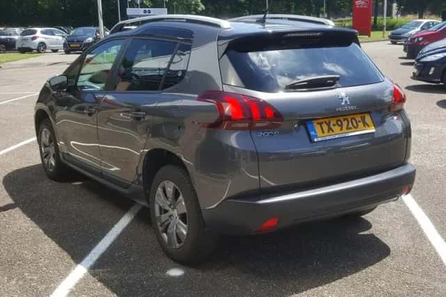 Peugeot 2008 (2018) thumbnail 5