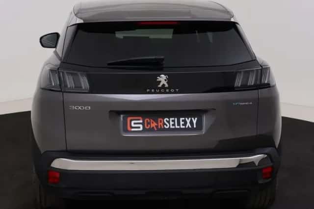 Peugeot 3008 (2022) thumbnail 5