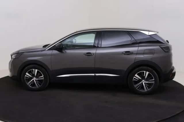 Peugeot 3008 (2022) thumbnail 3