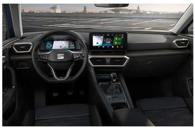 SEAT Leon (2022) thumbnail 3