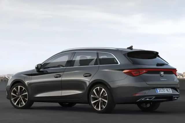 SEAT Leon (2022) thumbnail 4