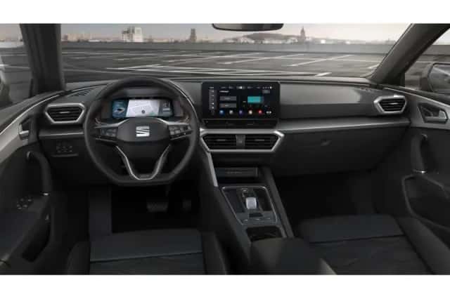 SEAT Leon (2022) thumbnail 1