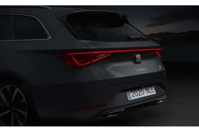 SEAT Leon (2022) thumbnail 2